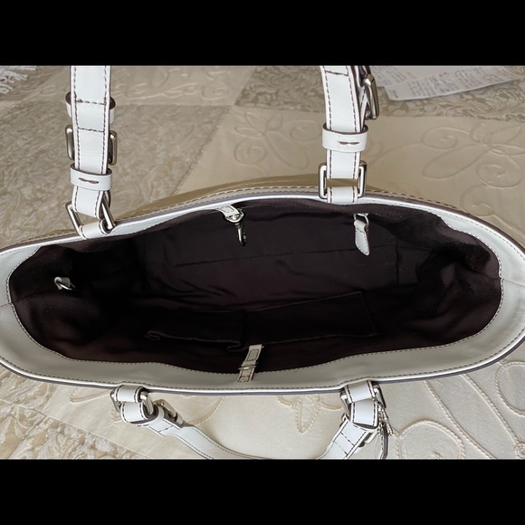 Coach”Limited Edition “ Signature Handbag - Picture 4 of 8